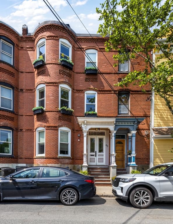 40 Thomas Park # 2, Boston MA 02127