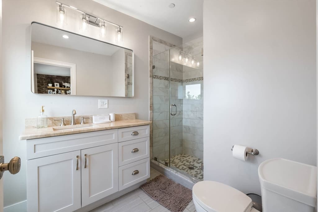 Condominium at 40 Thomas Park # 2, Boston MA 02127, Boston, photo 20 of 34