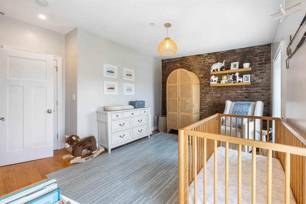 Condominium at 40 Thomas Park # 2, Boston MA 02127, Boston, photo 19 of 34