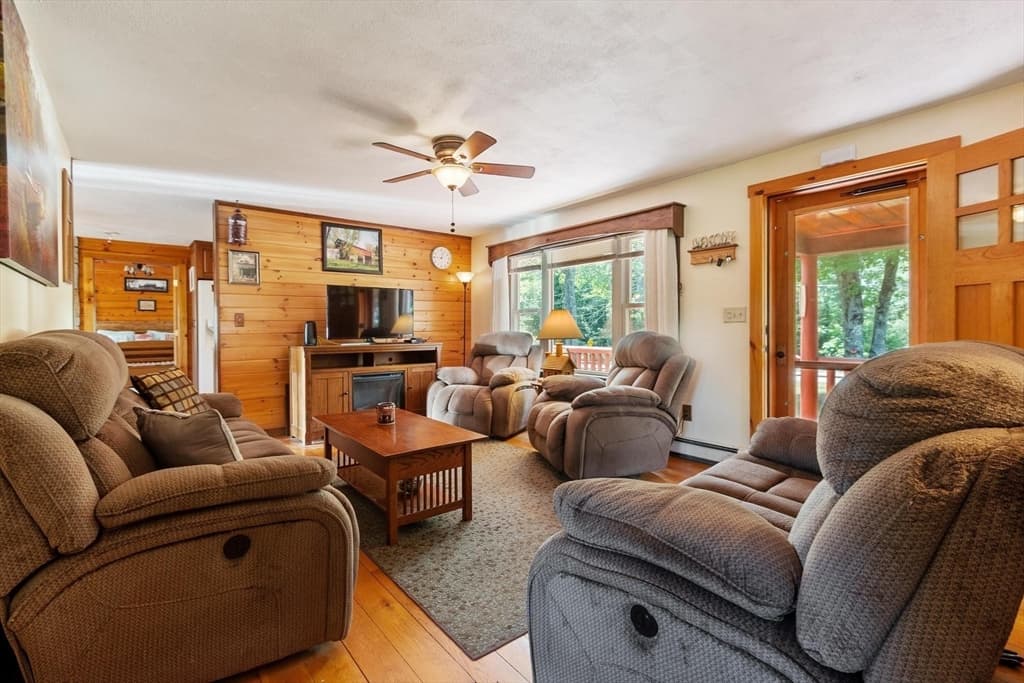 165 Hockanum Road, Warwick MA 01378 photo 6