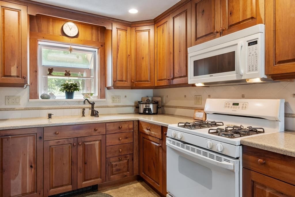 165 Hockanum Road, Warwick MA 01378 photo 12