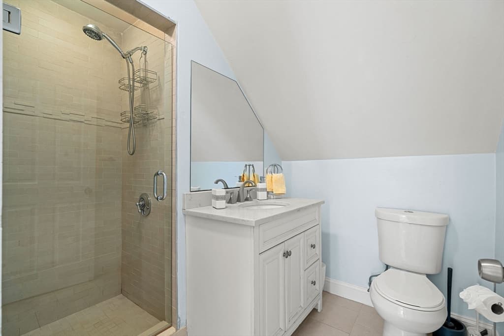 Condominium at 2512 Massachusetts Ave # 3, Cambridge MA 02140, Cambridge, photo 17 of 17