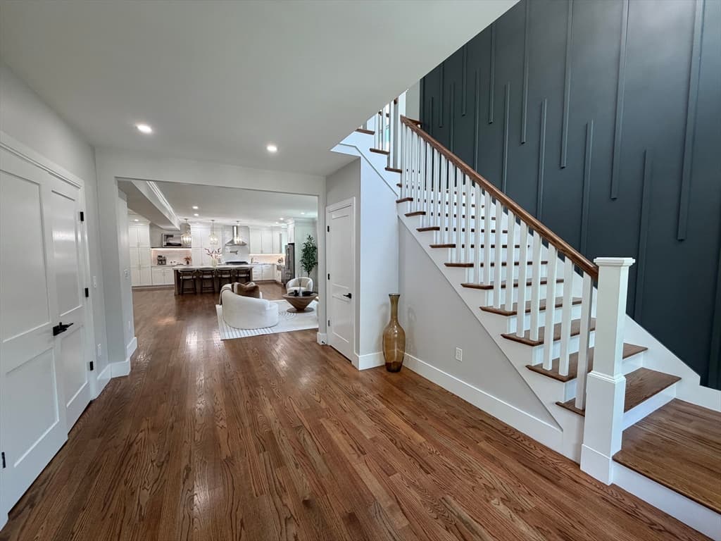 1172 Washington St, Holliston MA 01746 photo 3