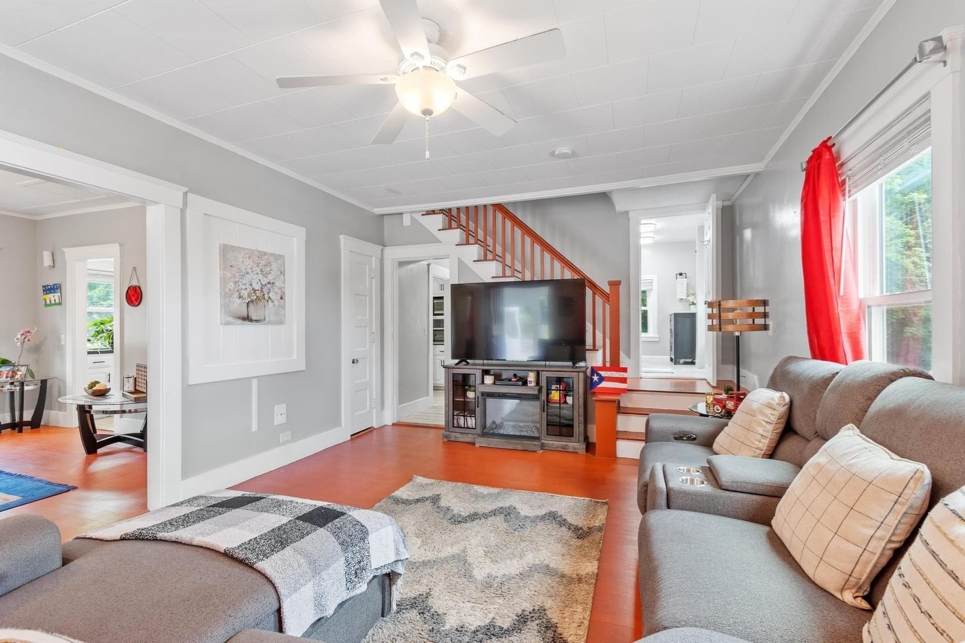 Single Family Residence at 193 Milk St, Fitchburg MA 01420, photo 11 of 30