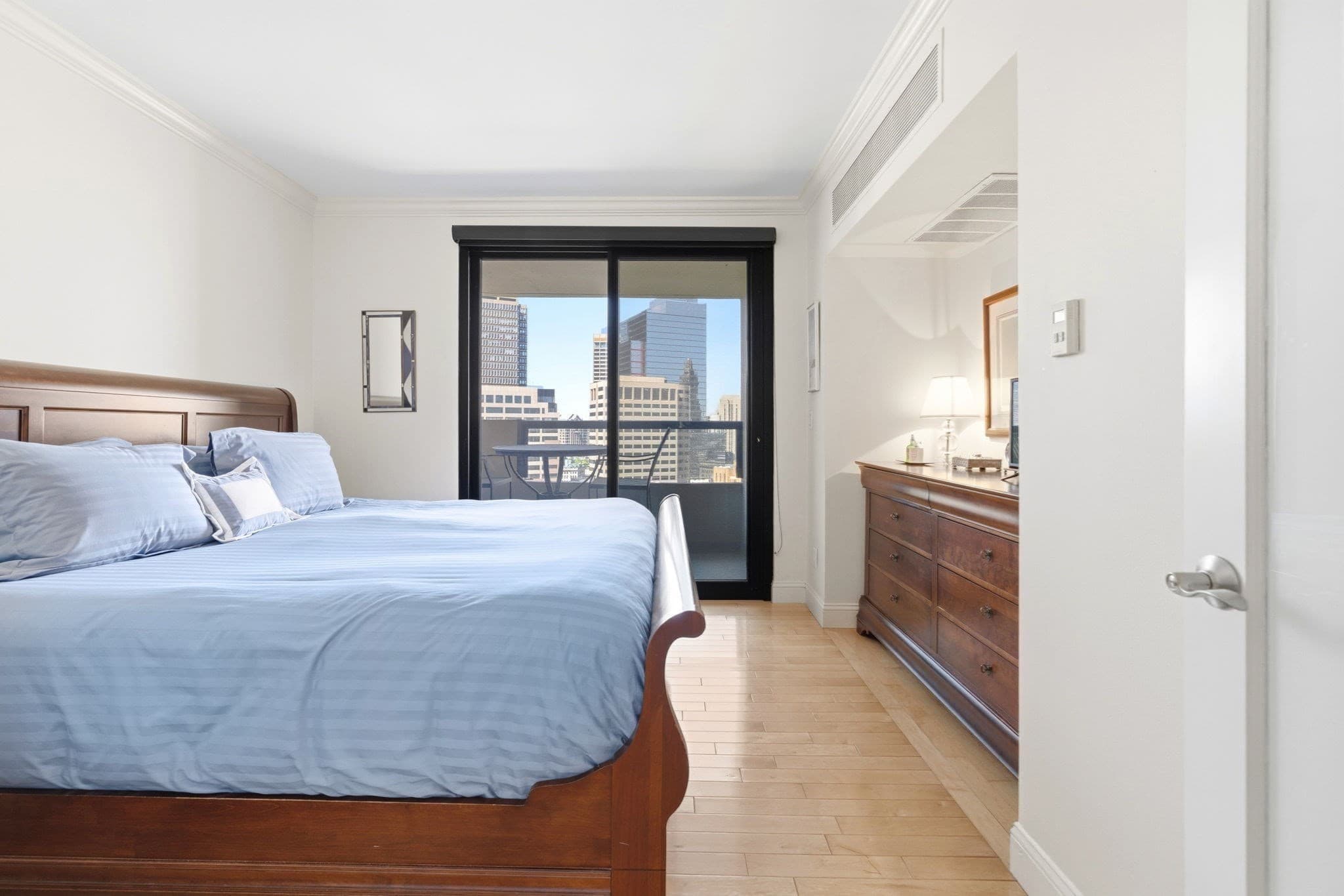 Condominium at 65 E India Row # 26G, Boston MA 02110, photo 9 of 20