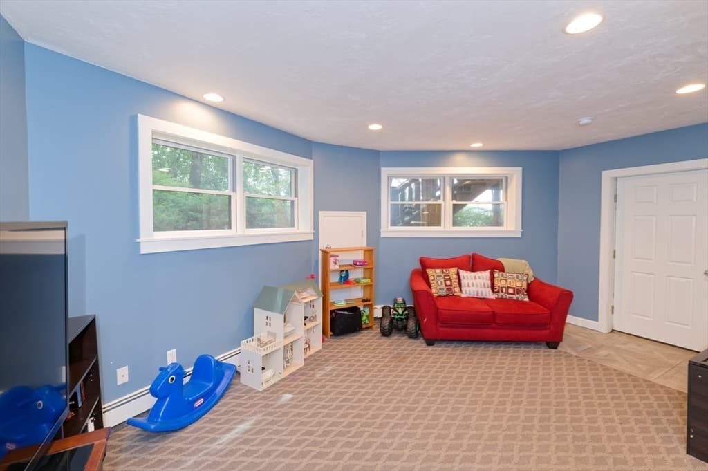 55 Breakneck Hill Rd, Southborough MA 01772 photo 28