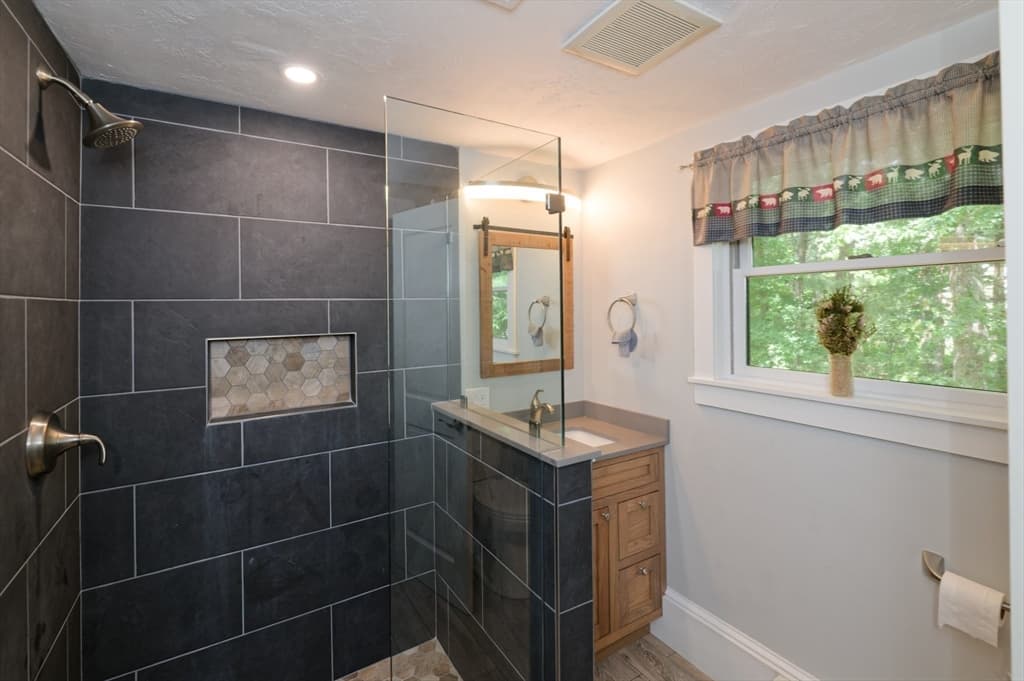 55 Breakneck Hill Rd, Southborough MA 01772 photo 25