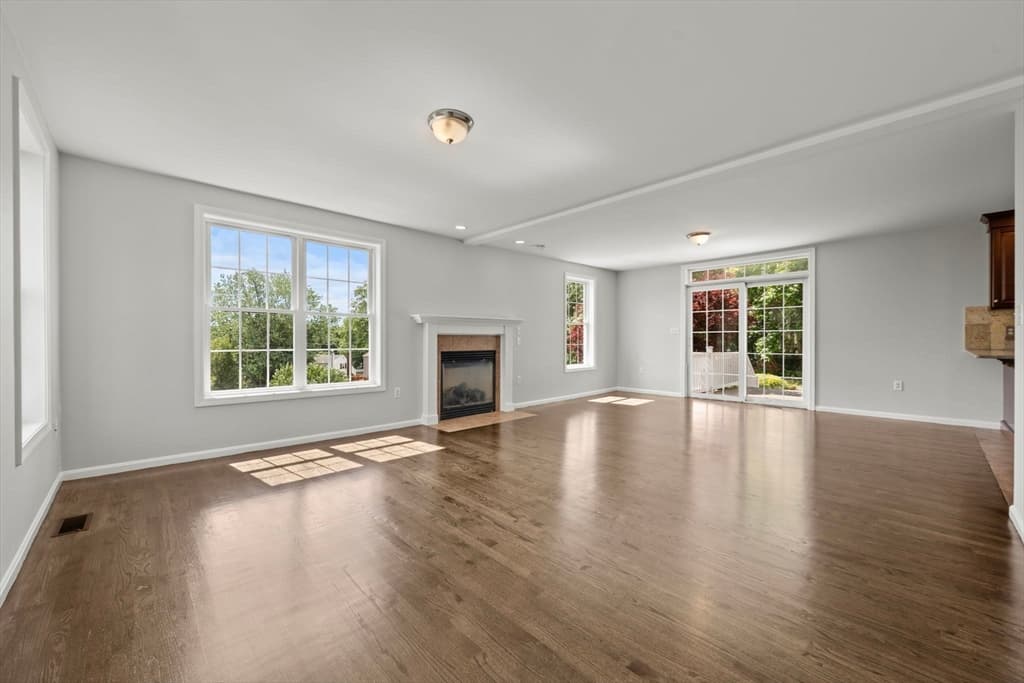 8 Woods Hill Cir, Woburn MA 01801 photo 7