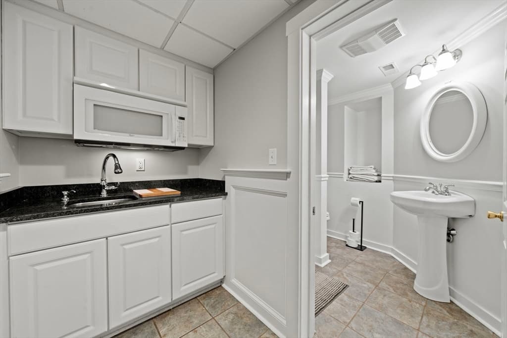 8 Woods Hill Cir, Woburn MA 01801 photo 33