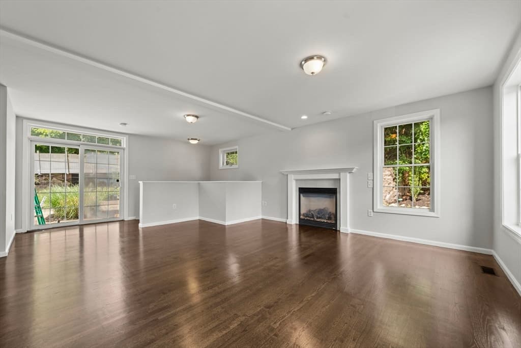 8 Woods Hill Cir, Woburn MA 01801 photo 14