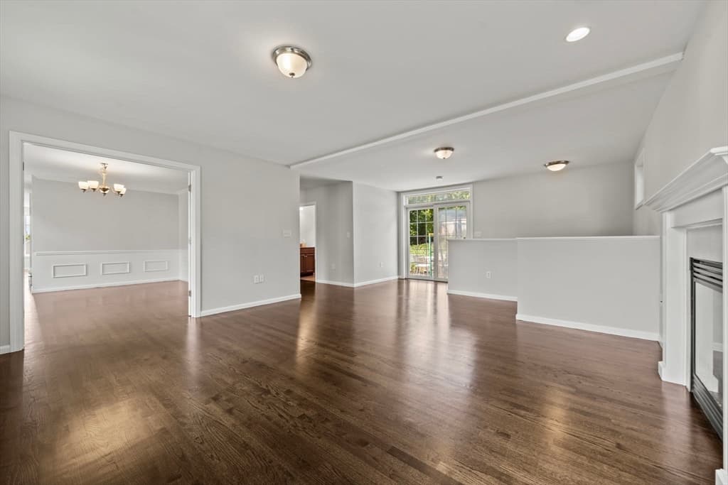 8 Woods Hill Cir, Woburn MA 01801 photo 11