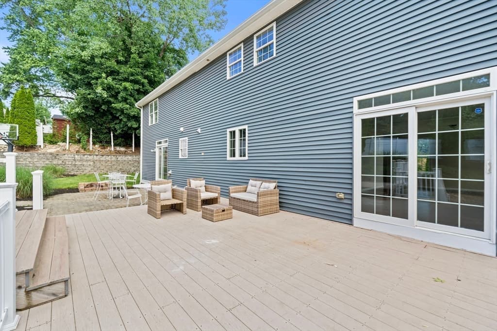 8 Woods Hill Cir, Woburn MA 01801 photo 39