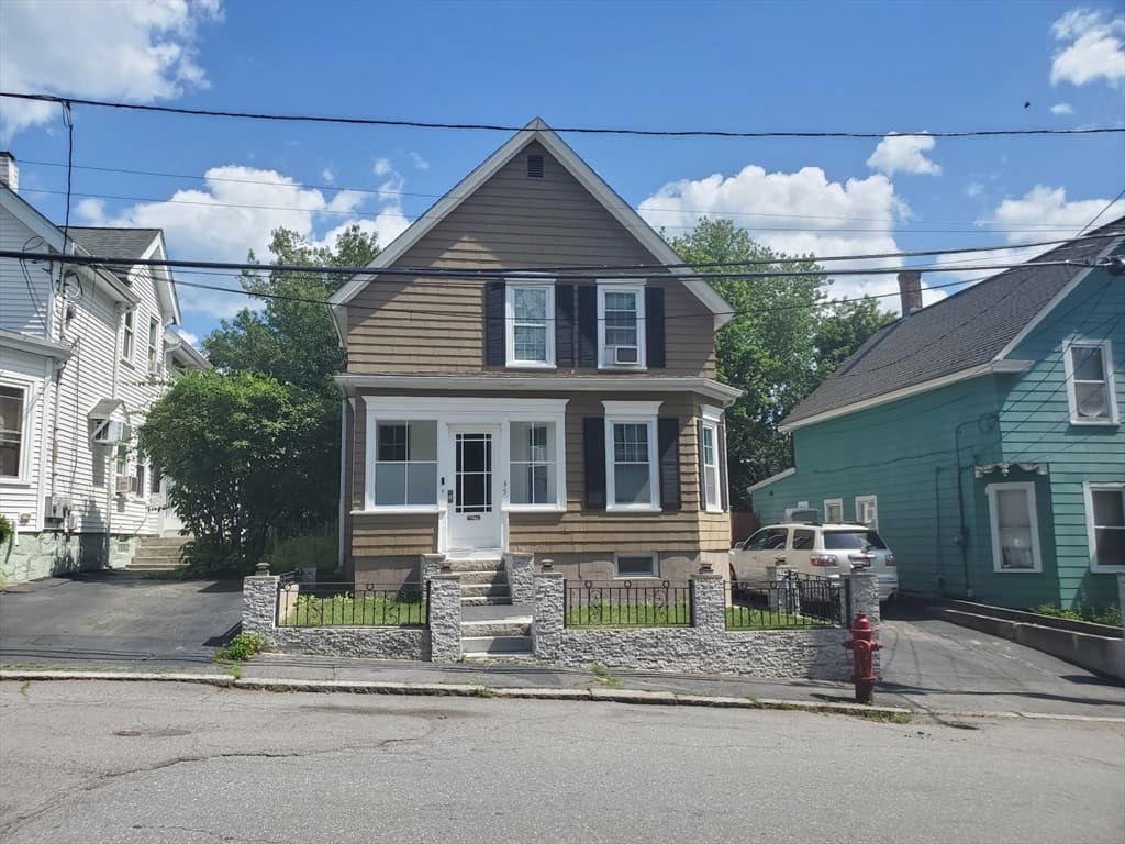 Single Family Residence at 35 Farmland, Lowell MA 01852, photo 2 of 22