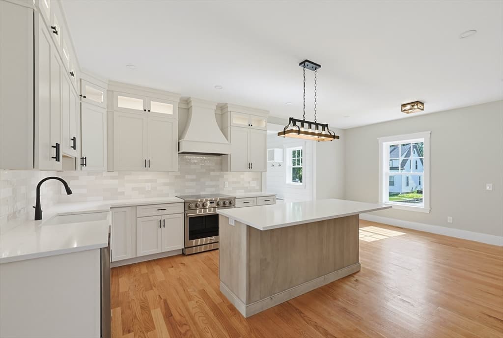 Single Family Residence at 35 Poquanticut Ave # 35, Easton MA 02356, Easton, photo 12 of 29