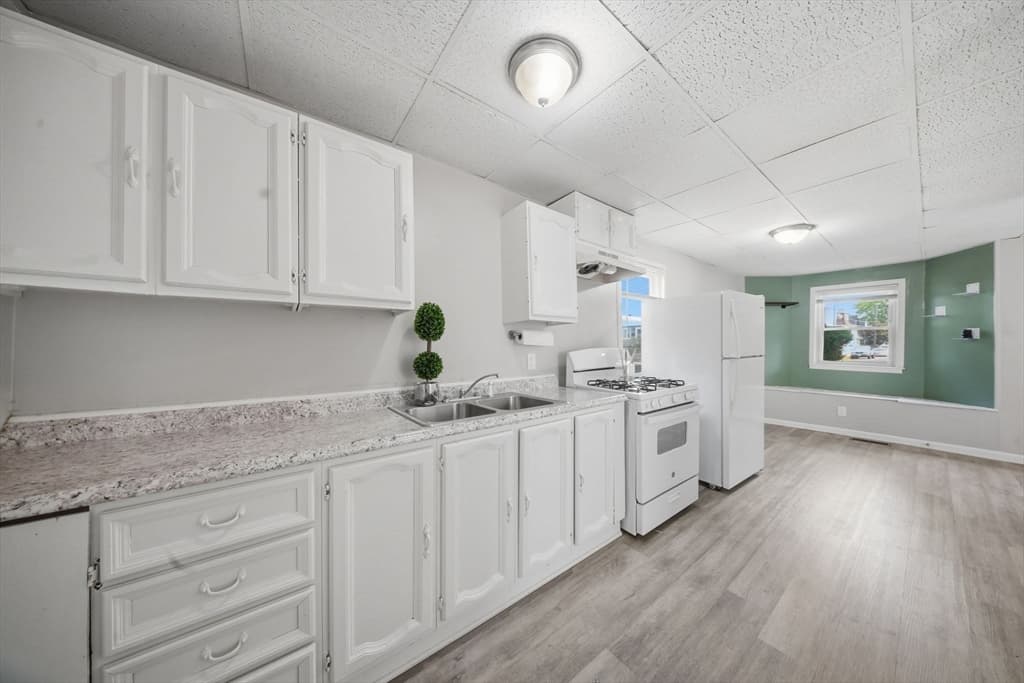 Single Family Residence at 540 Armory Street, Springfield MA 01104, Springfield, photo 13 of 28