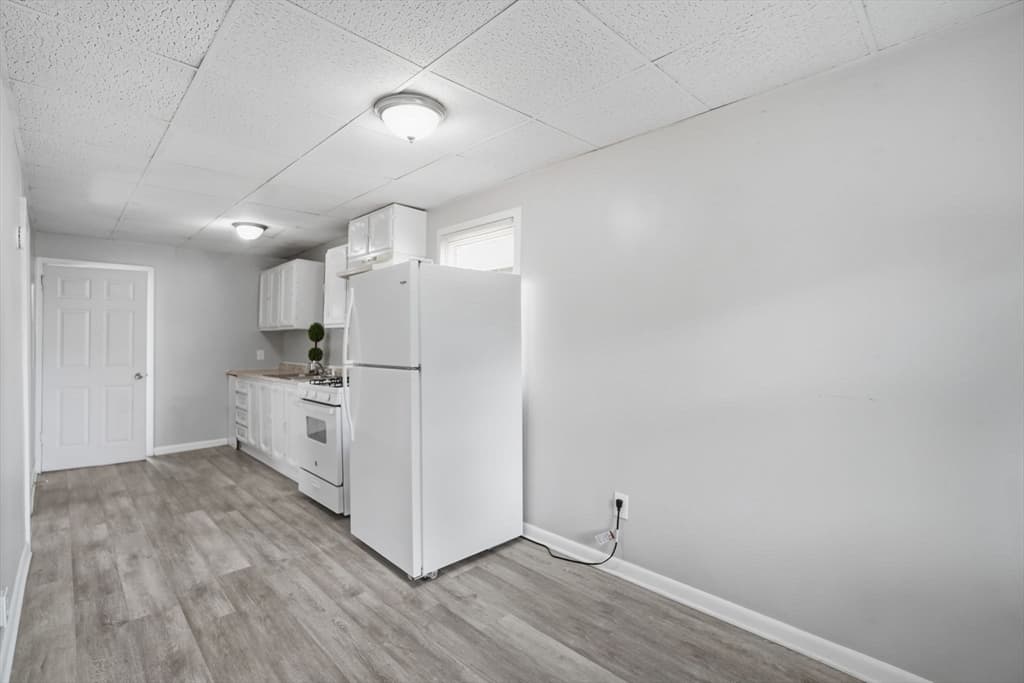 Single Family Residence at 540 Armory Street, Springfield MA 01104, Springfield, photo 11 of 28