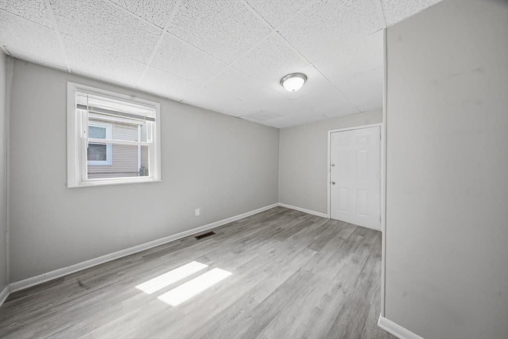 Single Family Residence at 540 Armory Street, Springfield MA 01104, Springfield, photo 21 of 28