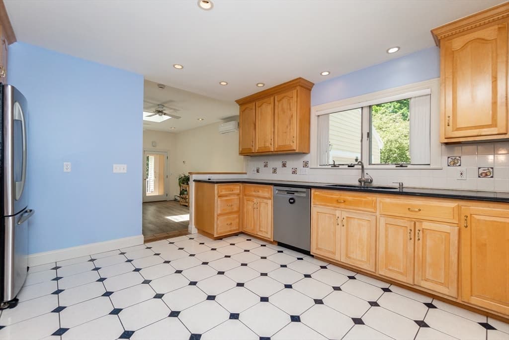 133 Concord Rd, Sudbury MA 01776 photo 8