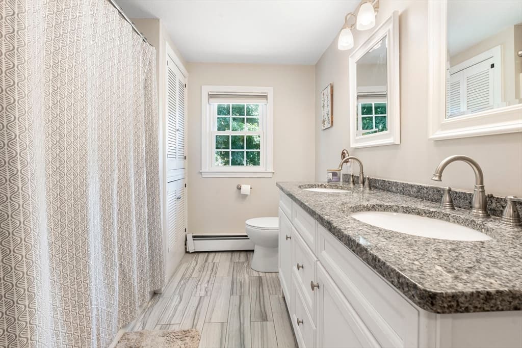 Single Family Residence at 35 Oakmeadow Ln, Methuen MA 01844, Methuen, photo 14 of 42