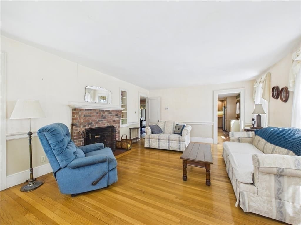 627 S Franklin St, Holbrook MA 02343 photo 14