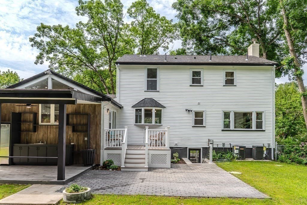 Single Family Residence at 5 Franklin Avenue, Wilmington MA 01887, Wilmington, photo 10 of 42