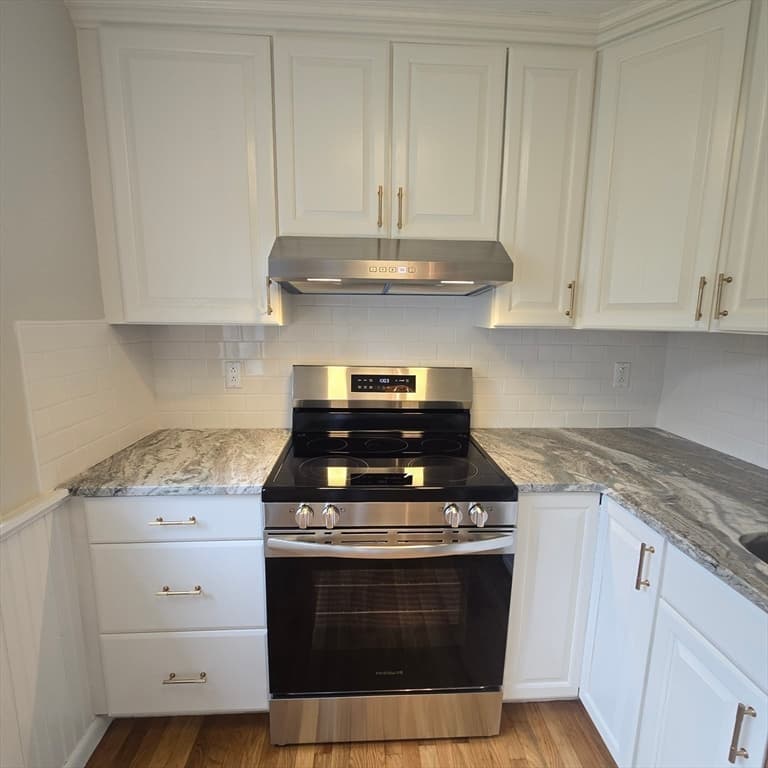 Condominium at 16 Appleton Park # B3, Ipswich MA 01938, Ipswich, photo 19 of 26