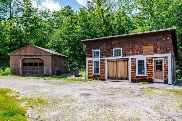 Single Family Residence at 299 Sterling Rd, Princeton MA 01541, Princeton, photo 2 of 42