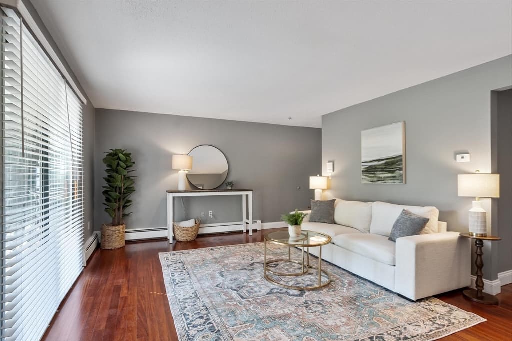2510 Skyline # 7, Lowell MA 01854 photo 4