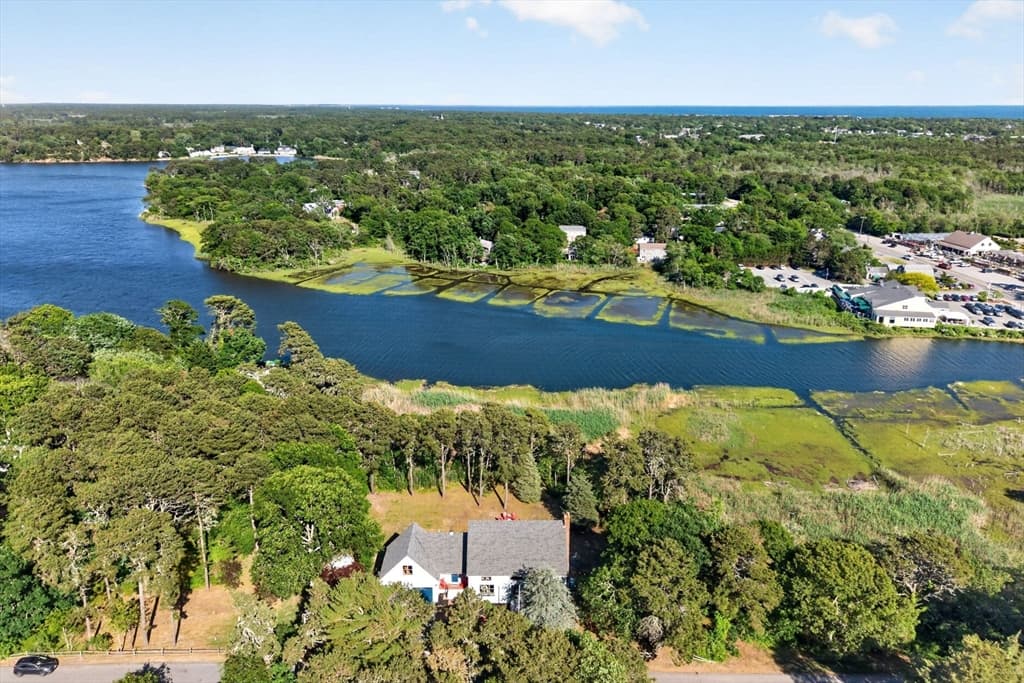 Single Family Residence at 19 Aunt Debbys Rd, Dennis MA 02639, Dennis, photo 6 of 38