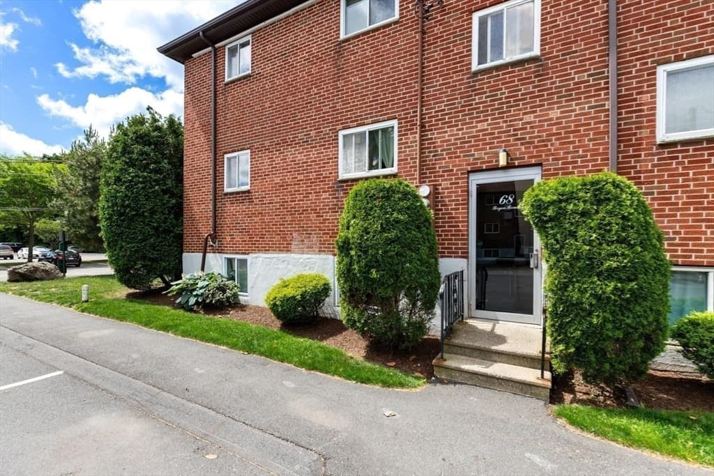 68 Bryon Rd. # 5, Boston MA 02467