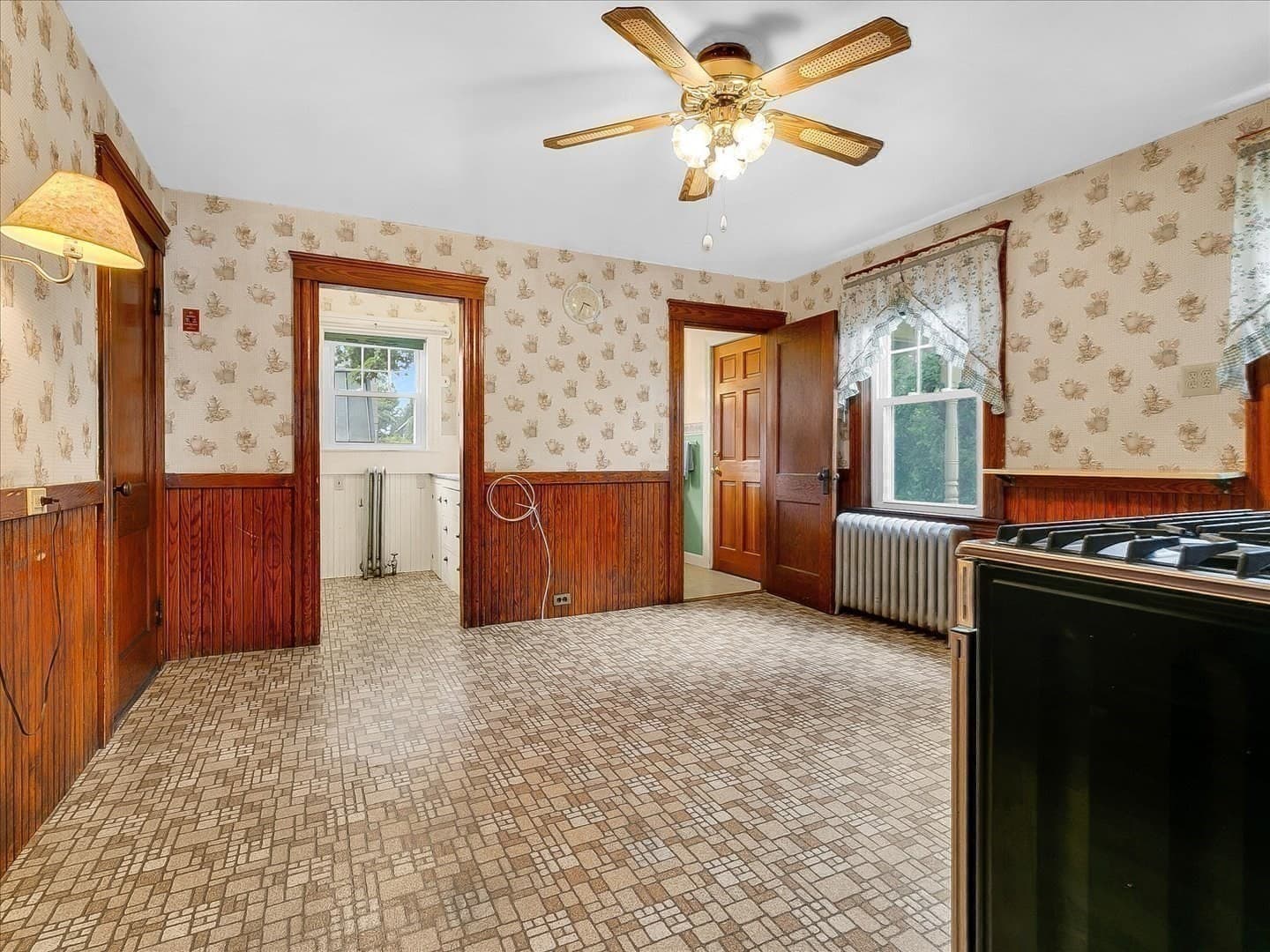 Single Family Residence at 77 Lamoille Ave, Haverhill MA 01835, photo 14 of 24