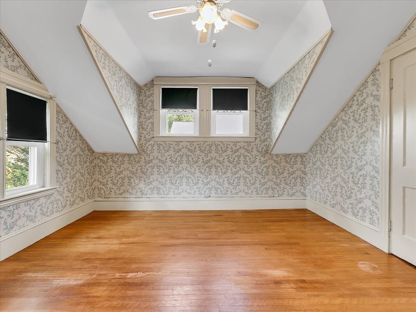 Single Family Residence at 77 Lamoille Ave, Haverhill MA 01835, photo 18 of 24