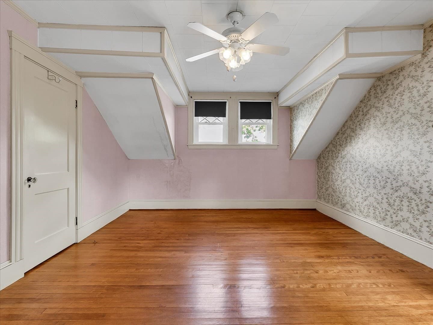 Single Family Residence at 77 Lamoille Ave, Haverhill MA 01835, photo 19 of 24