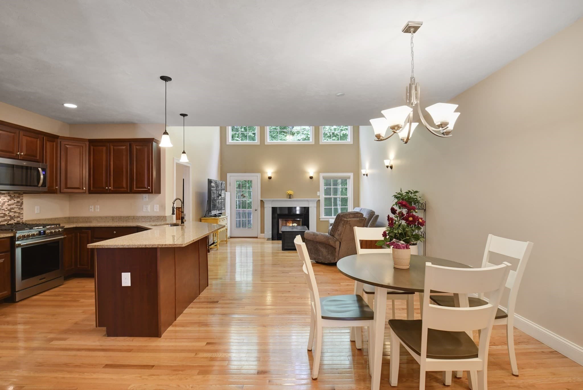 Condominium at 129 Afra # 129, West Boylston MA 01583, photo 6 of 38