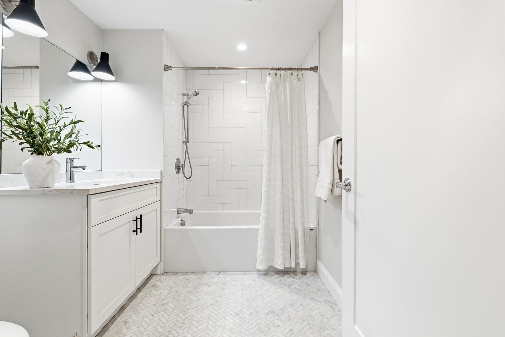Condominium at 40 Westmoreland Street # 5, Boston MA 02124, Boston, photo 21 of 36