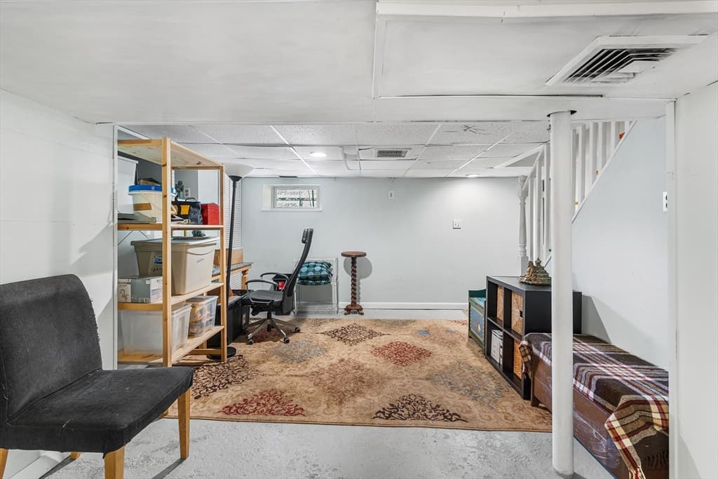 104 College Farm Rd, Waltham MA 02451 photo 17