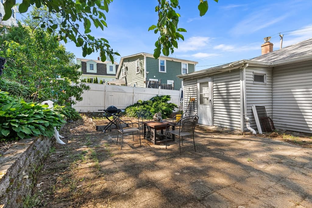 104 College Farm Rd, Waltham MA 02451 photo 24