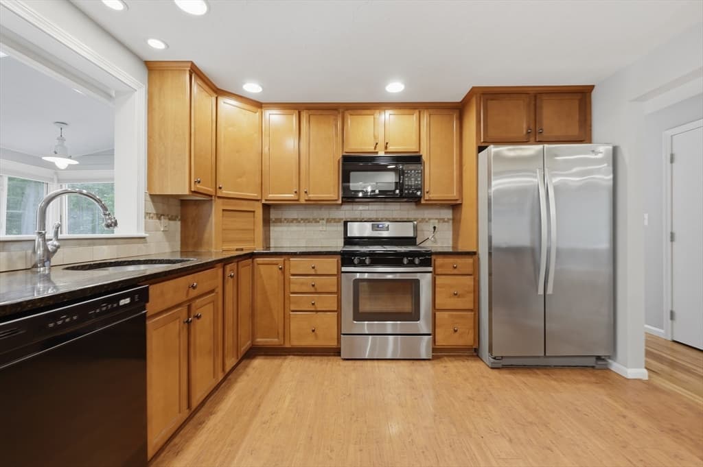 6 Fox Hill Road, Ashland MA 01721 photo 12