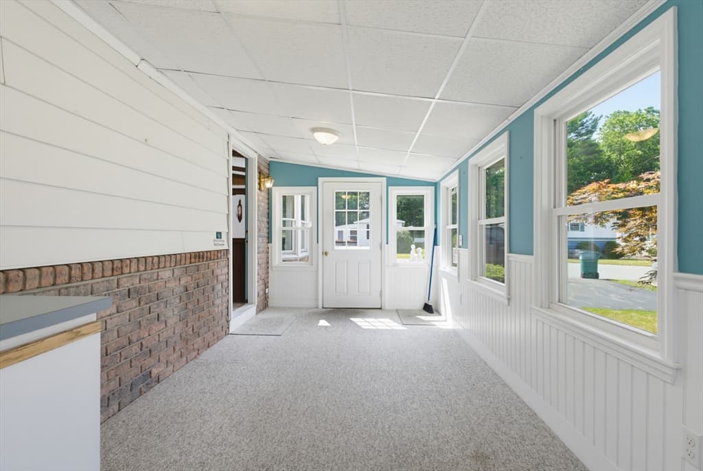 18 Sunset Lane, Plainville MA 02762 photo 3
