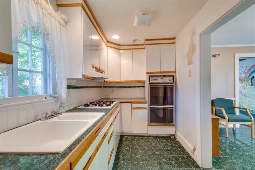 521 Walpole St, Norwood MA 02062 photo 12