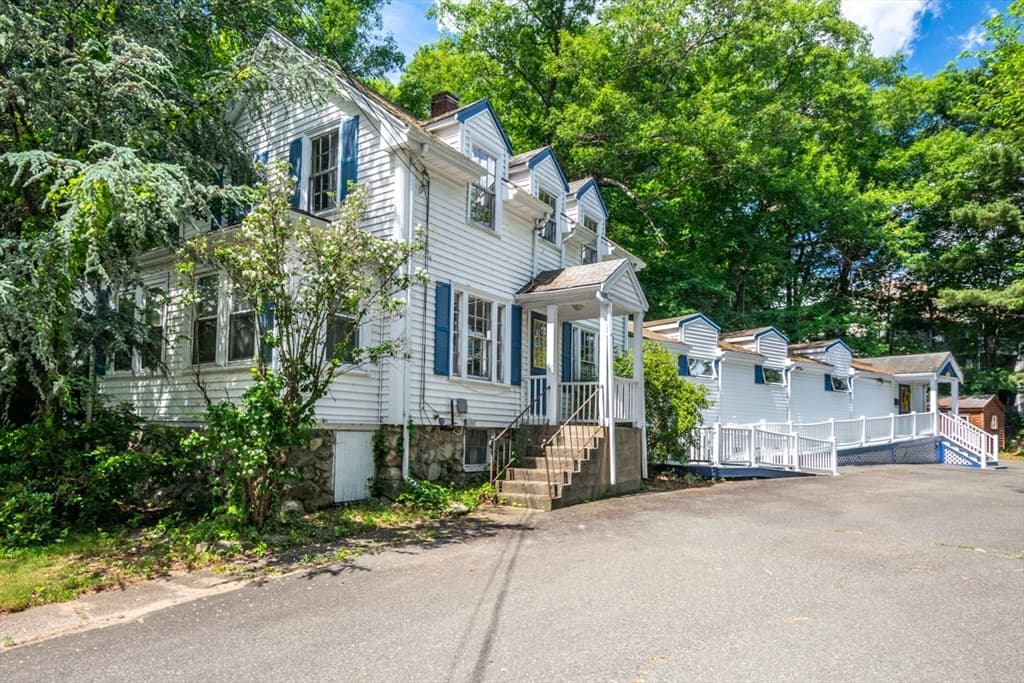 521 Walpole St, Norwood MA 02062 photo 4
