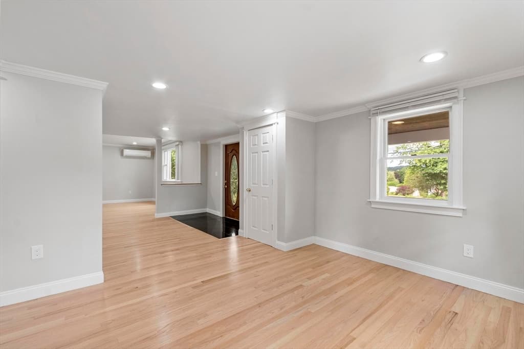 Single Family Residence at 92 Hosmer Street, Hudson MA 01749, Hudson, photo 4 of 31