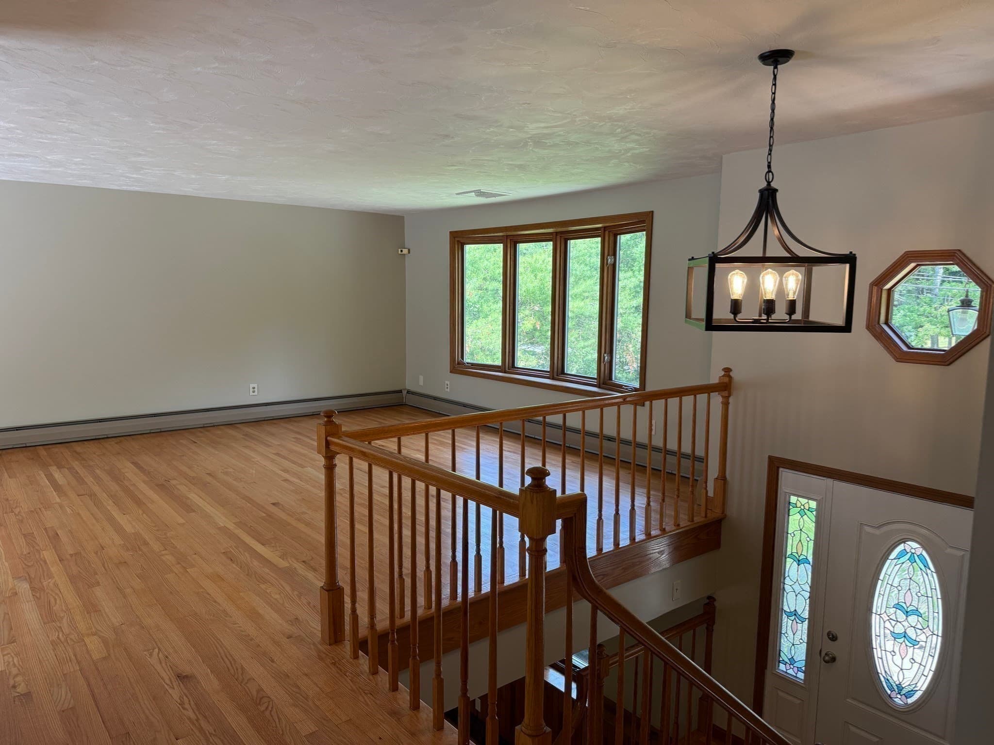 Single Family Residence at 1174 Old Fall River Rd, Dartmouth MA 02747, photo 7 of 41