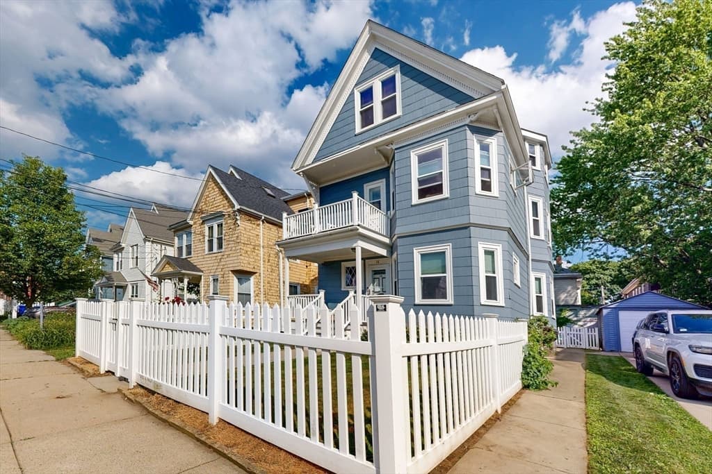 14 Bayard St, Boston MA 02134 photo 2
