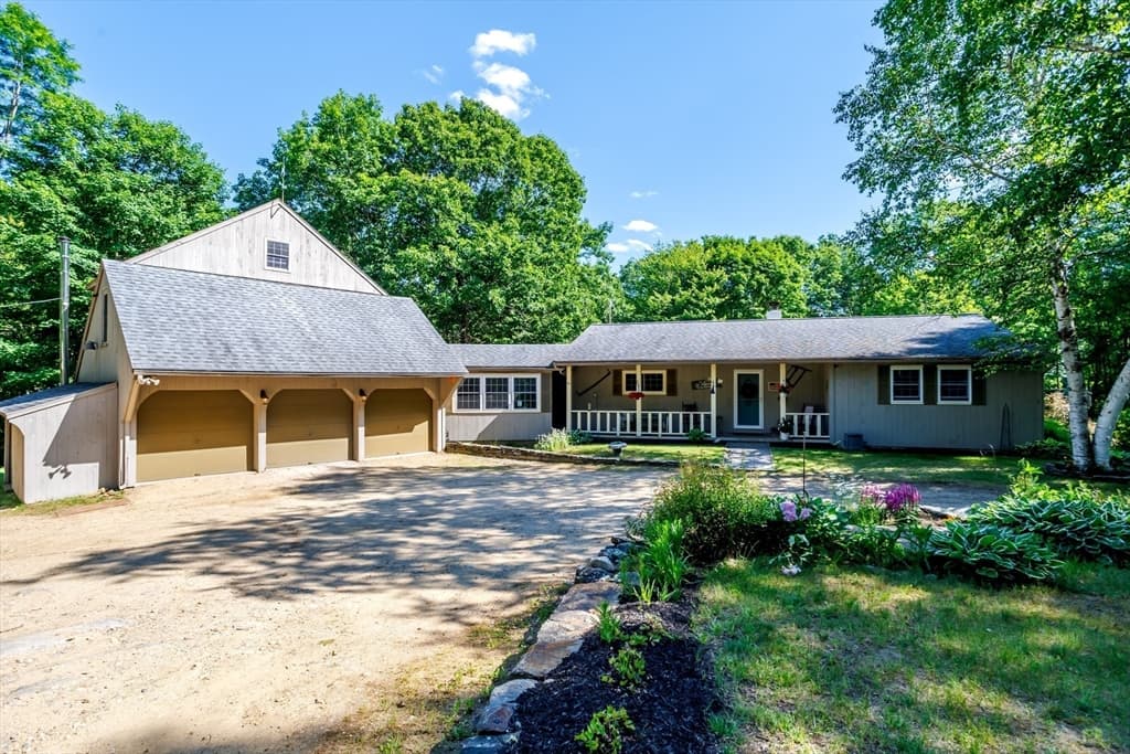 Single Family Residence at 17 Mayo Rd, Hubbardston MA 01452, Hubbardston