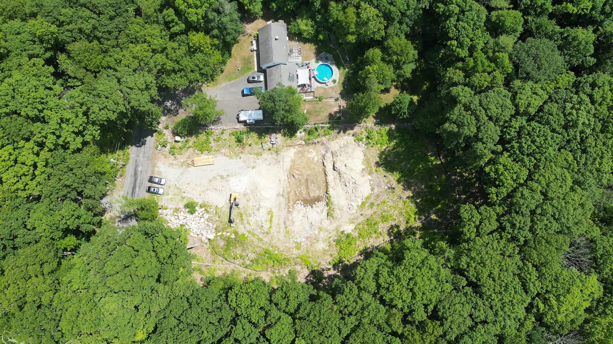 Residential at 24 Conlin Rd, Oxford MA 01540, photo 7 of 14
