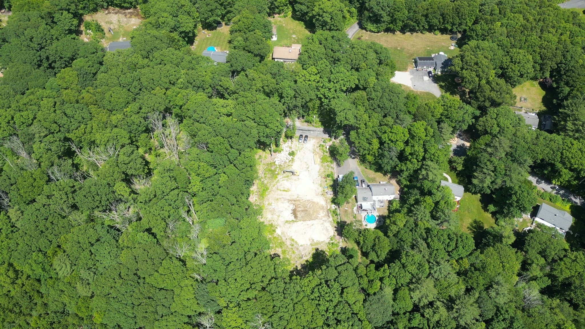 Residential at 24 Conlin Rd, Oxford MA 01540, photo 9 of 14