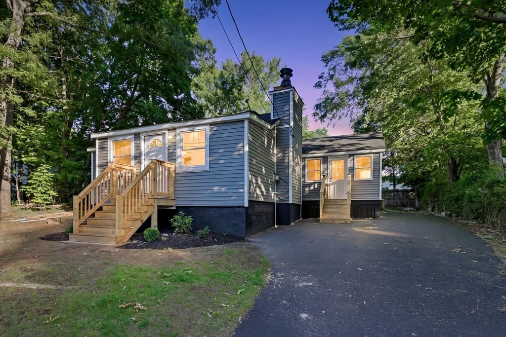 1 Gertrude Rd, North Attleboro MA 02760