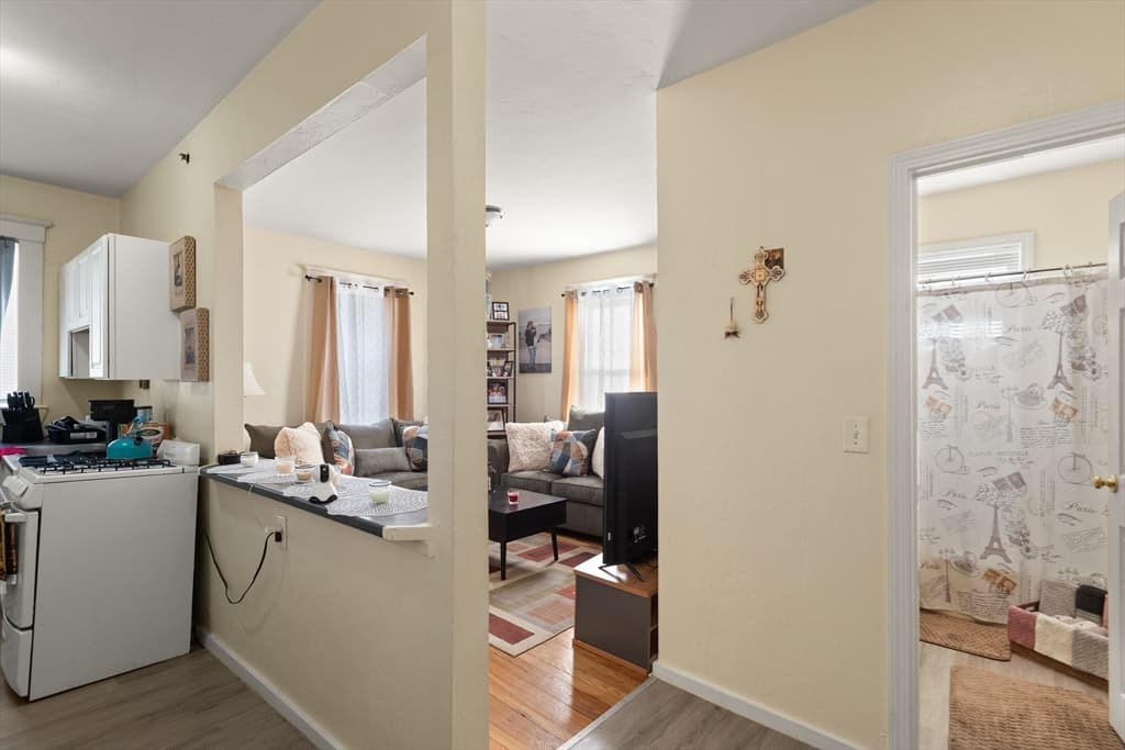 5+ Family - 5+ Units Up/Down at 63 Lynnway Portfolio, Lynn MA 01902, Lynn, photo 19 of 35