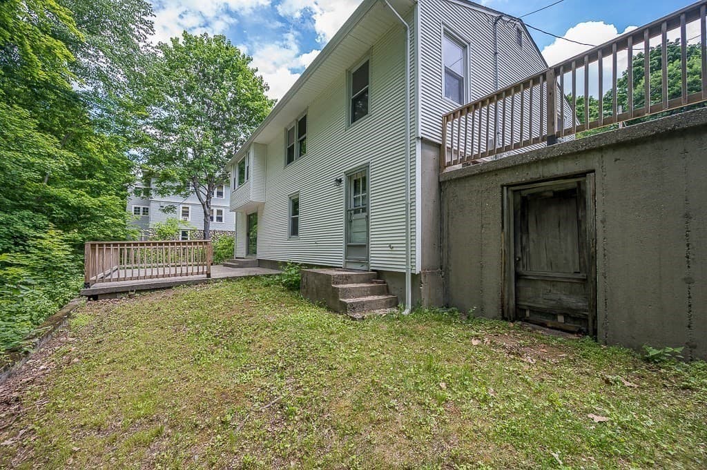 42 Iowa St, Worcester MA 01602 photo 31